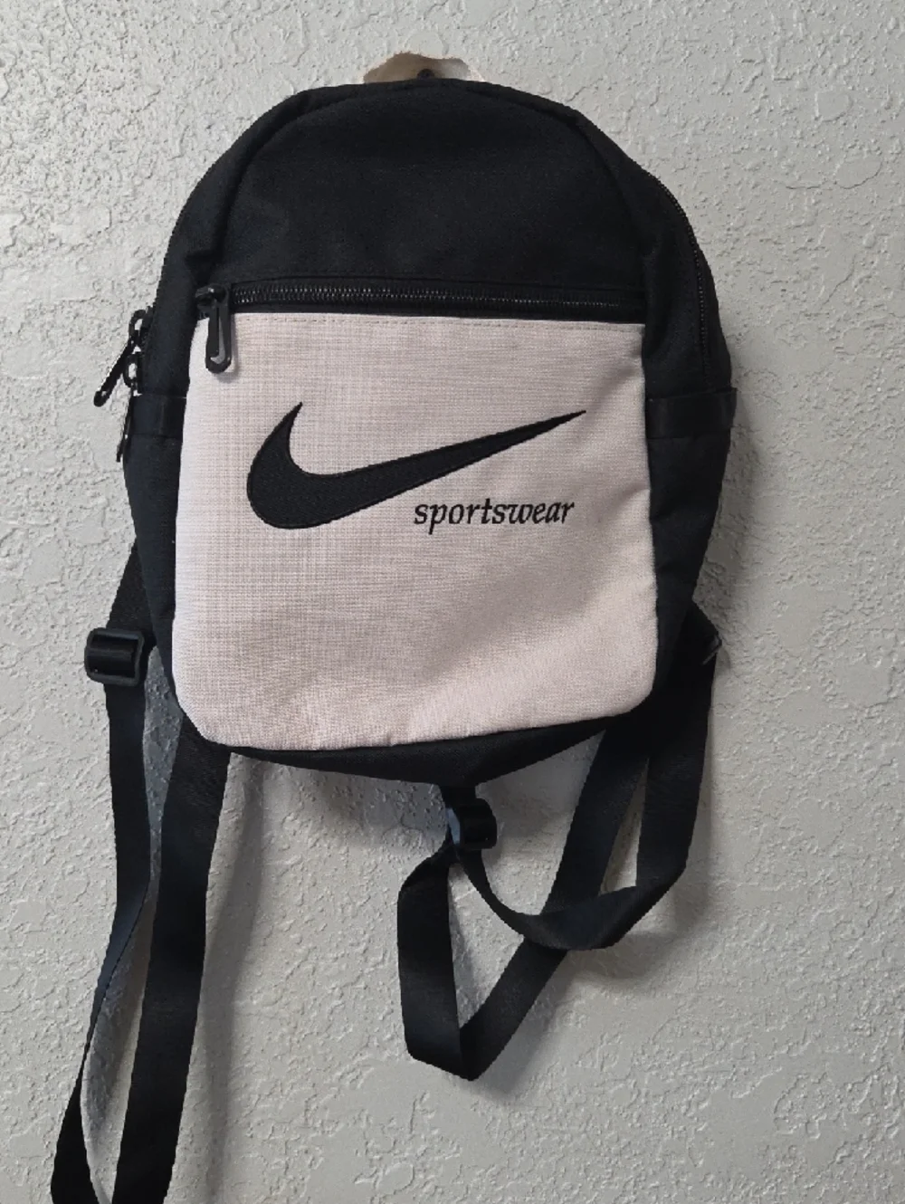 Nike Two-Tone Black and Cream Mini Backpack 10 In Size